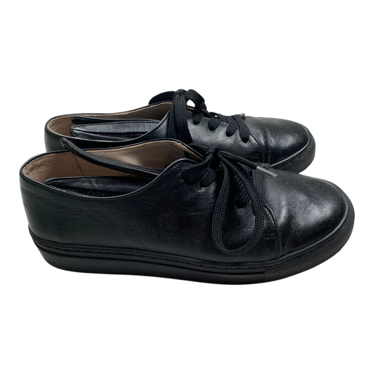 All eyes on bunny sneakers, black | 33